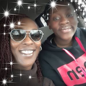 Meet your Posher, Crystal